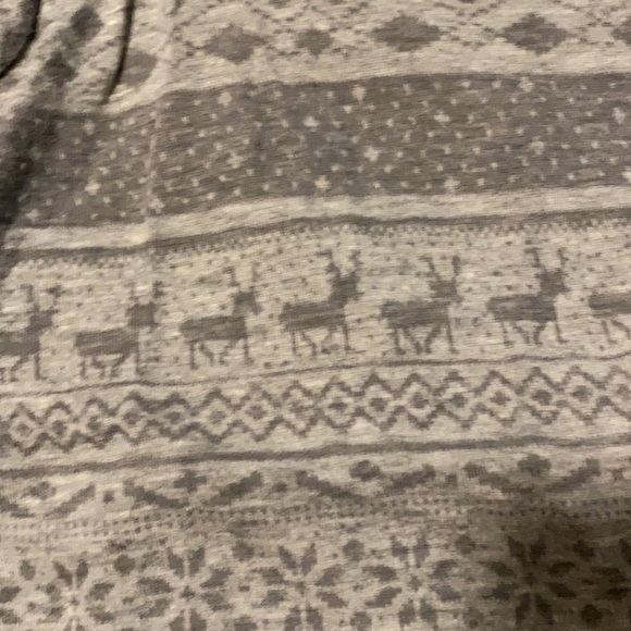 Aeropostale Christmas Sleep Shirt - Picture 3 of 4